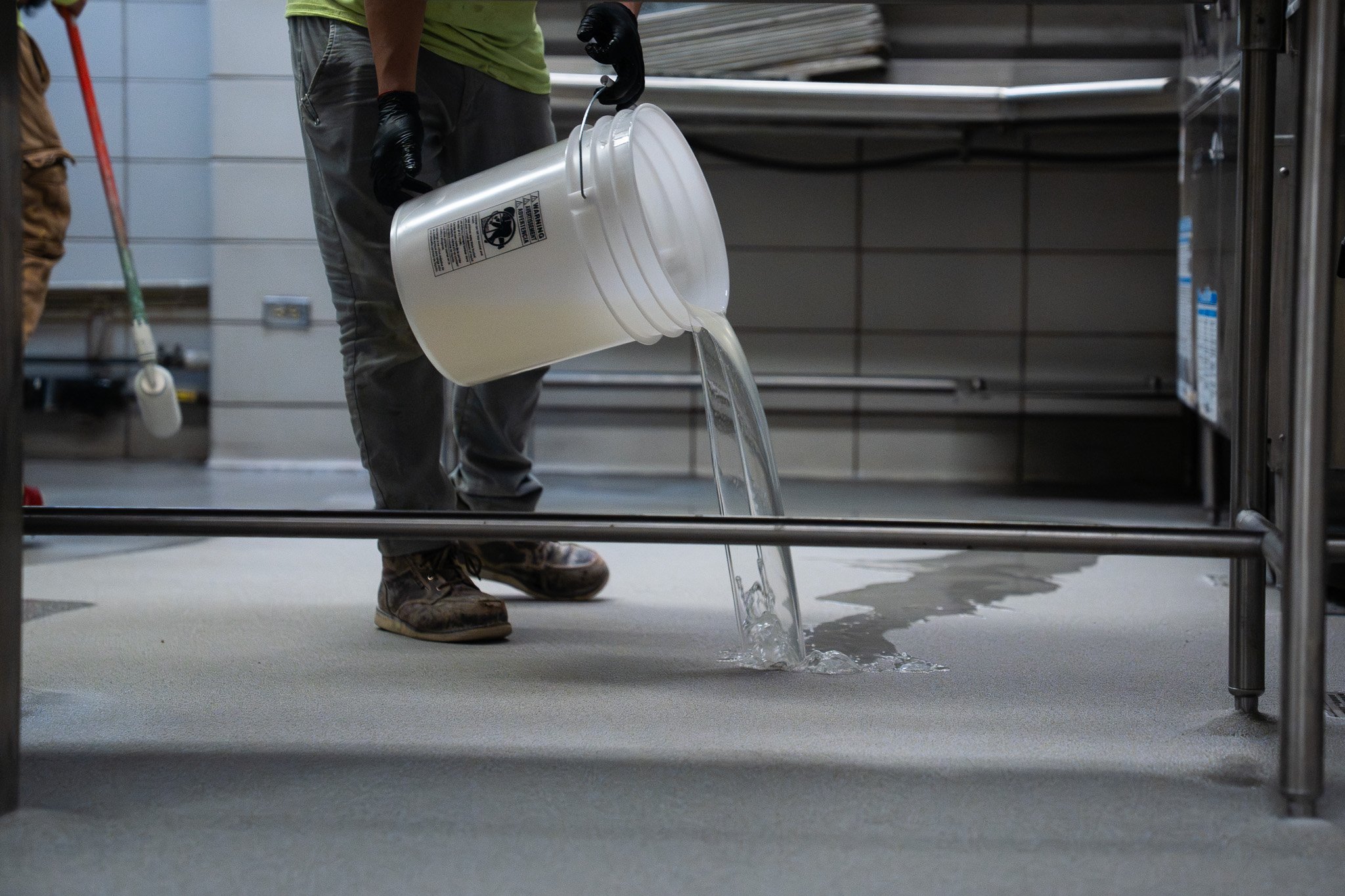 Pouring concrete coating