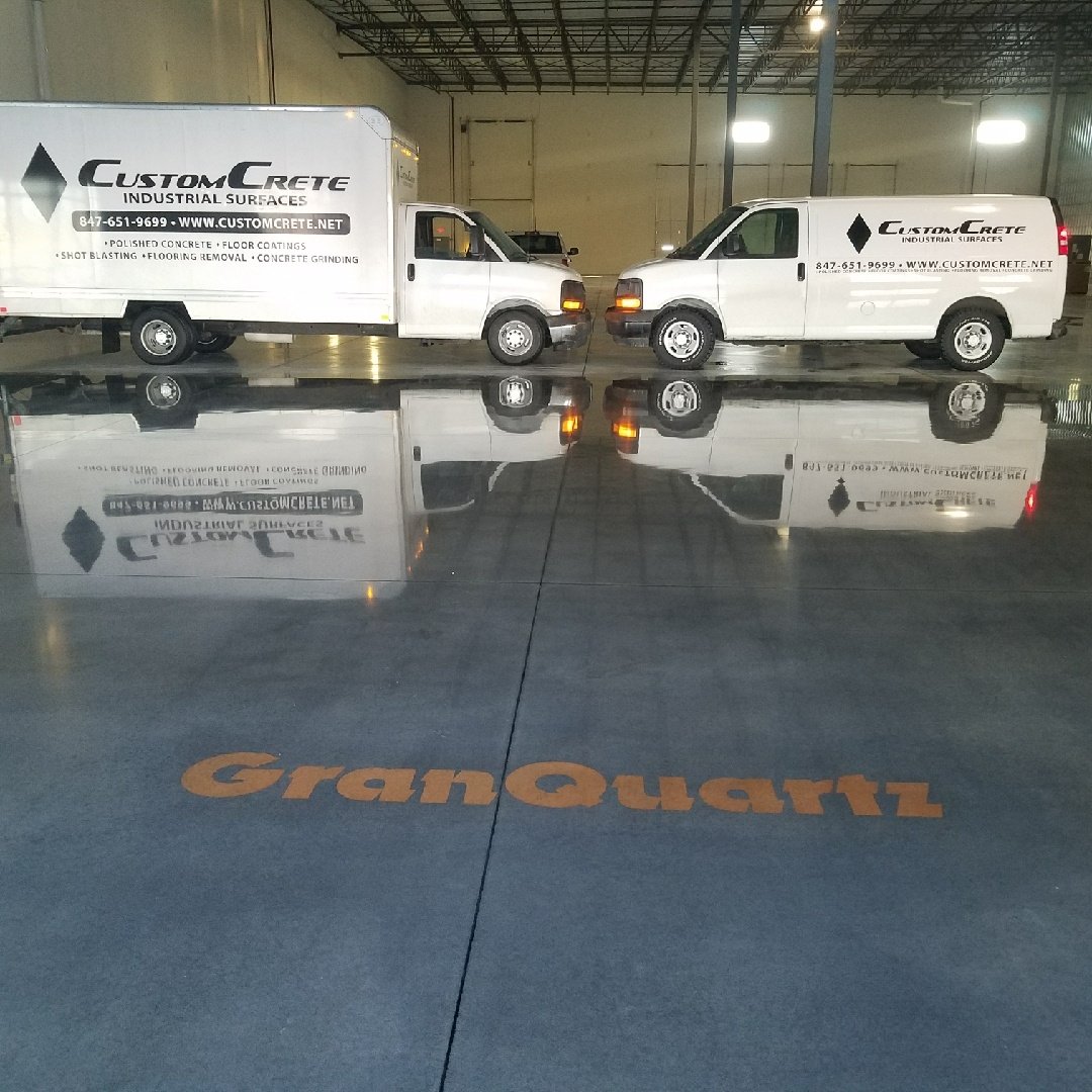 CustomCrete Industrial Surfaces installs polished conrete floor in chicago local bussiness 