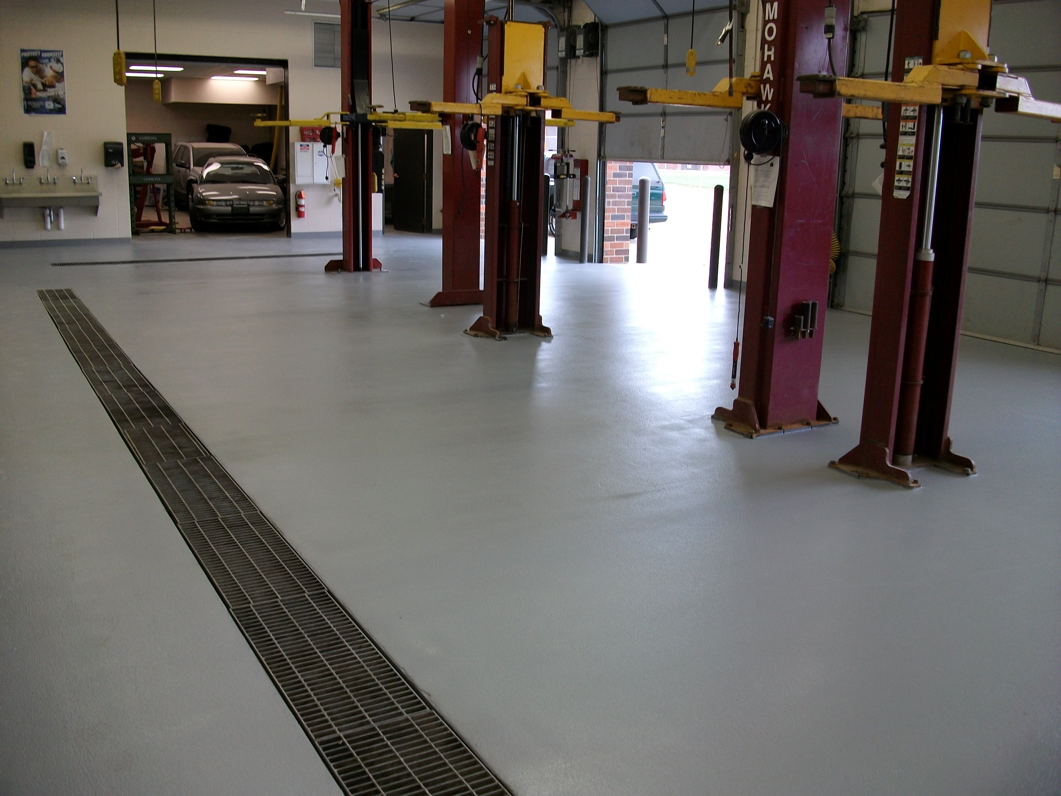 Service bay concrete flooring
